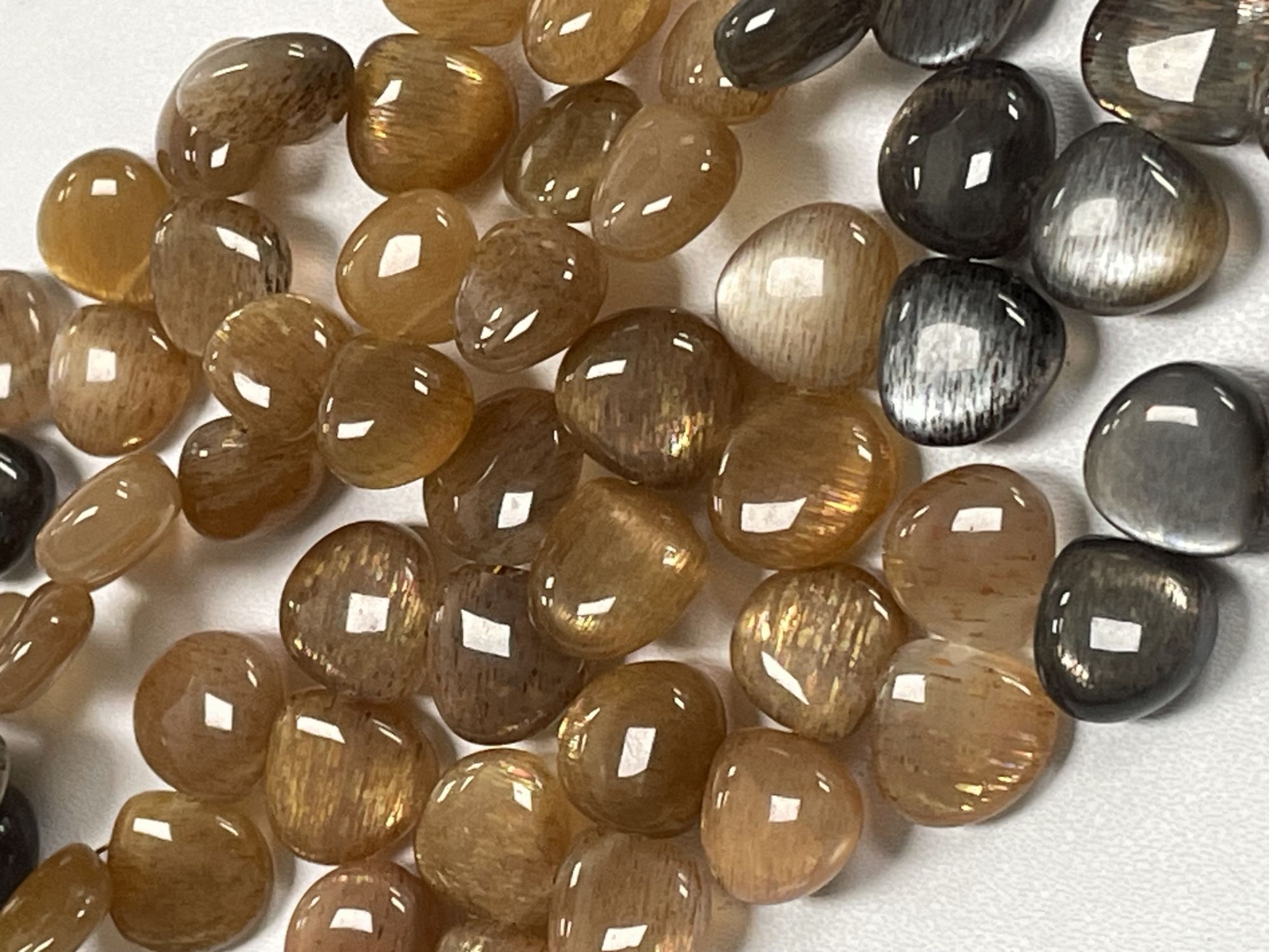 Multi Goldshine Moonstone Heart Smooth