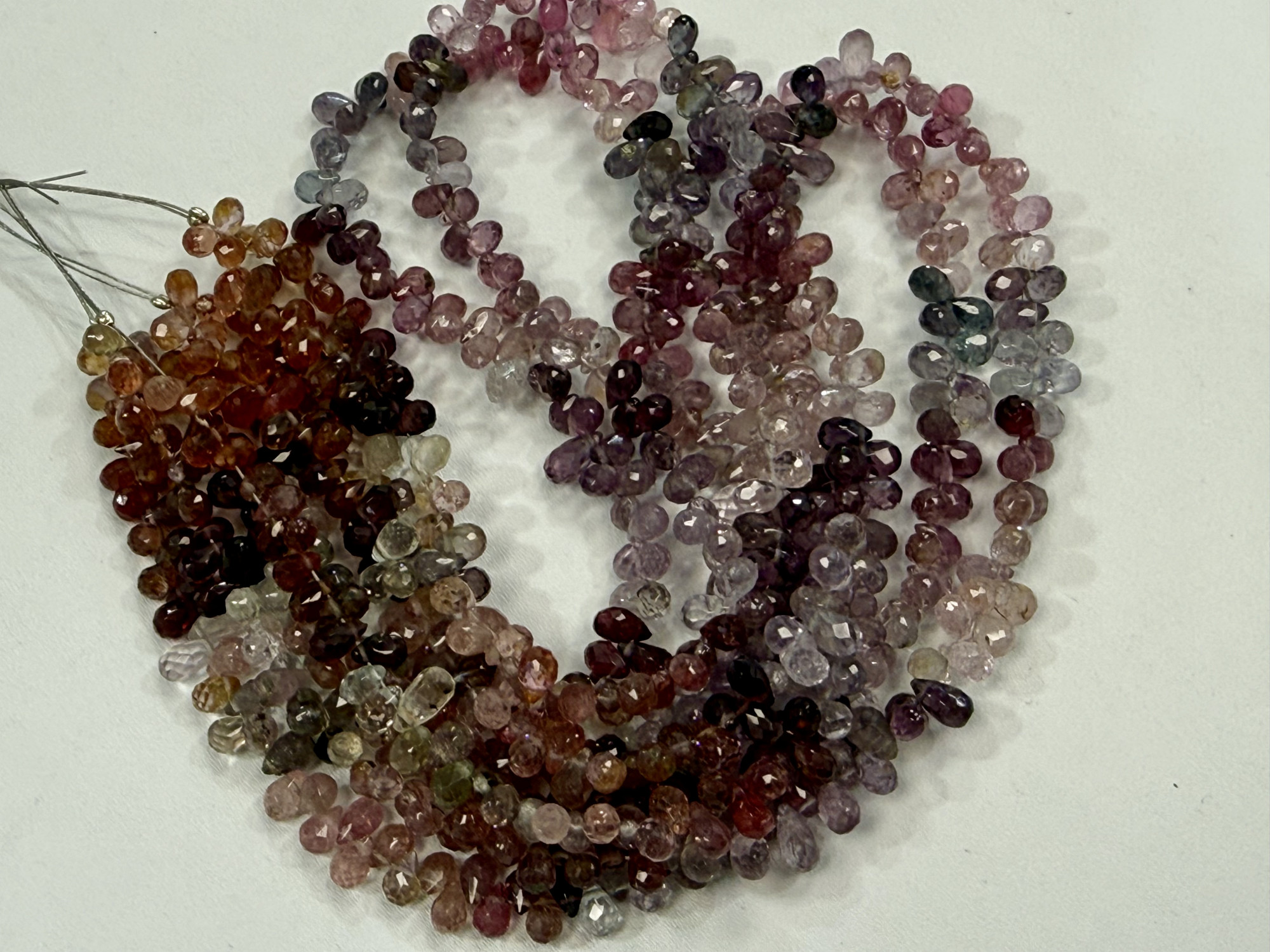 Multi Spinel Drops Faceted