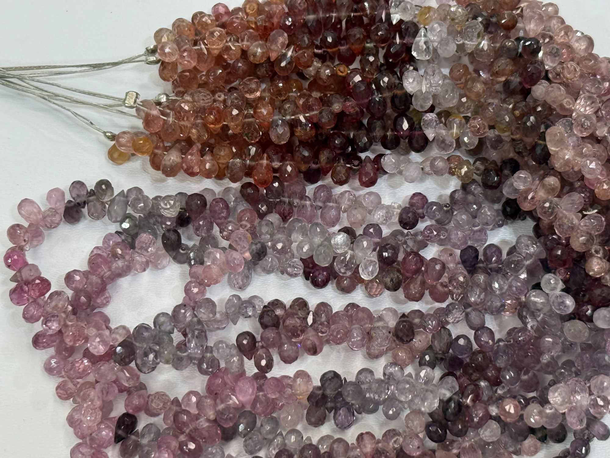 Multi Spinel Drops Faceted