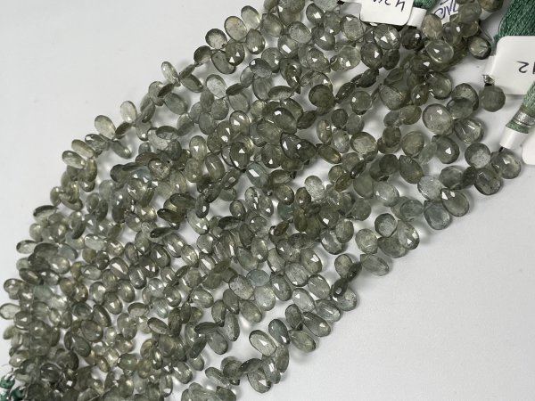 Moss Aquamarine Pear Faceted