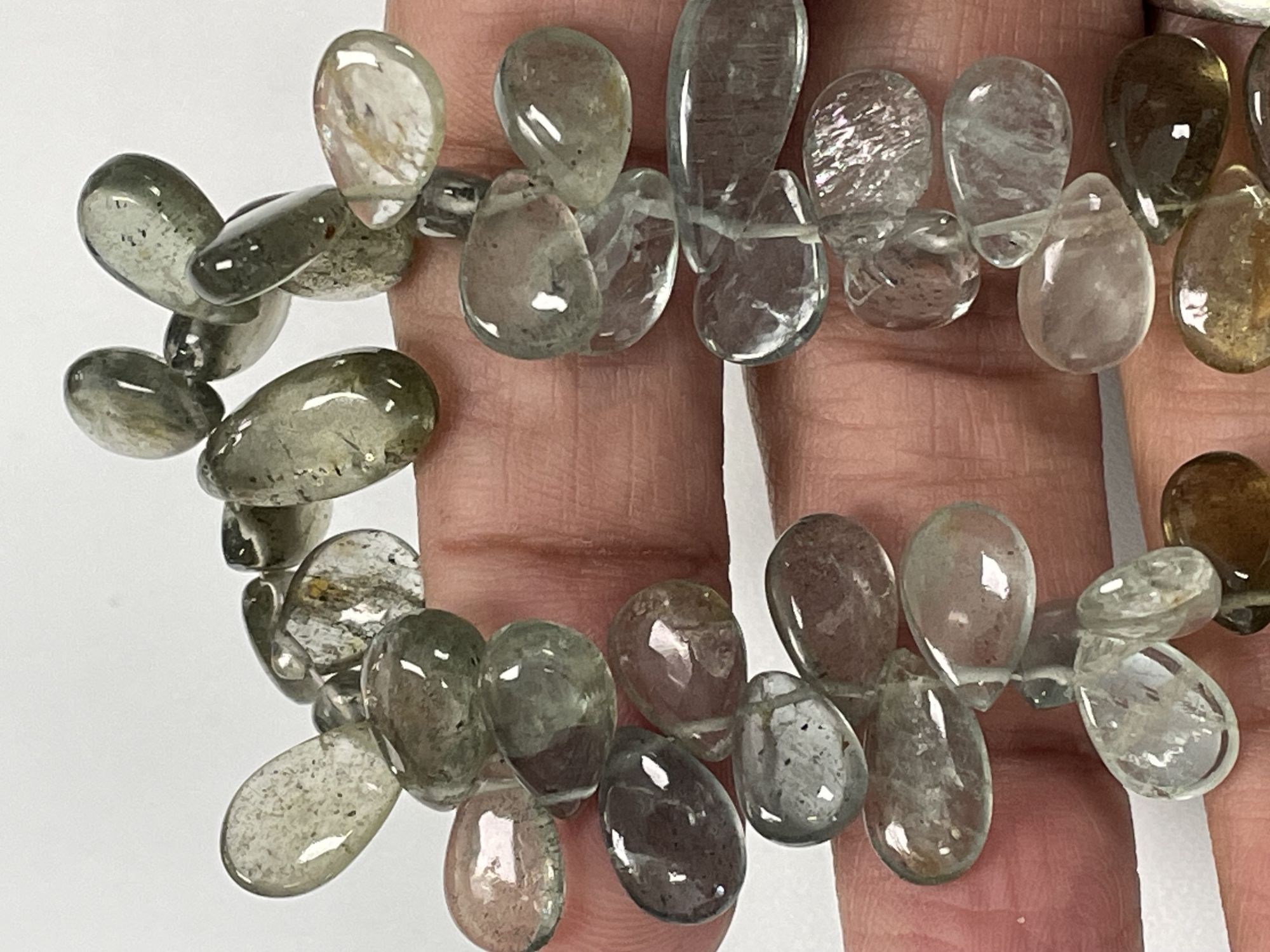 Moss Aquamarine Pear Smooth