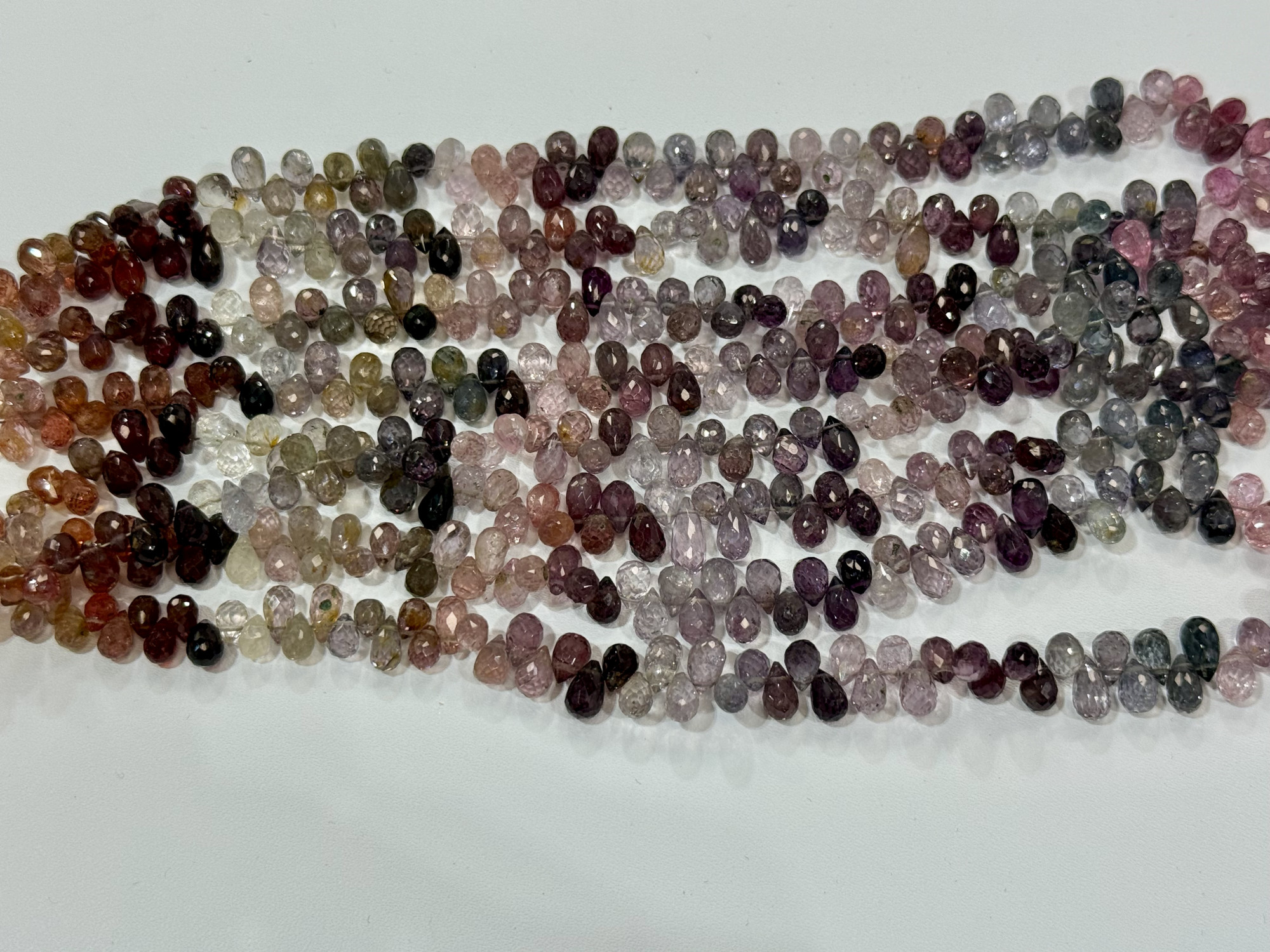Multi Spinel Drops Faceted
