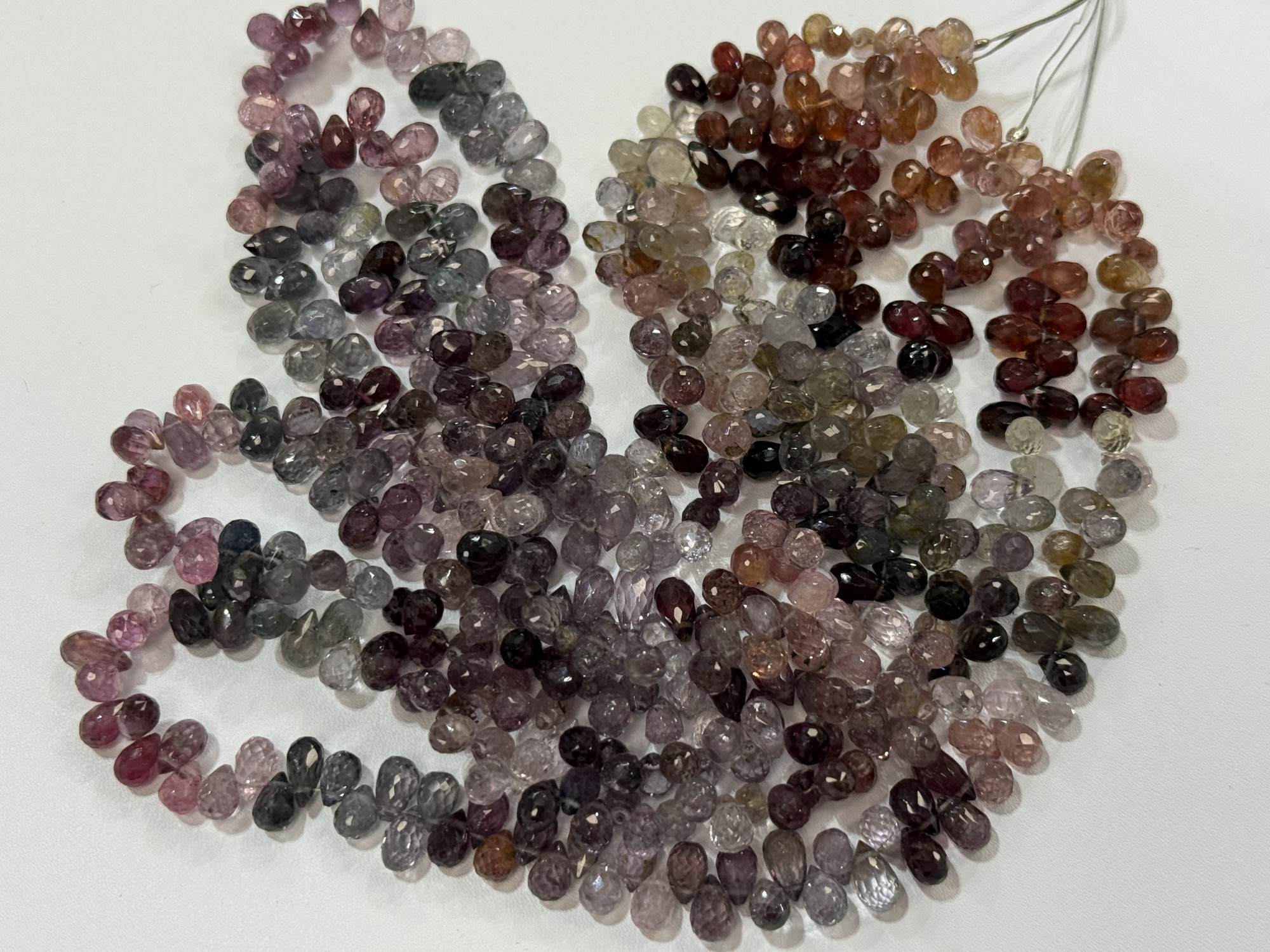 Multi Spinel Drops Faceted