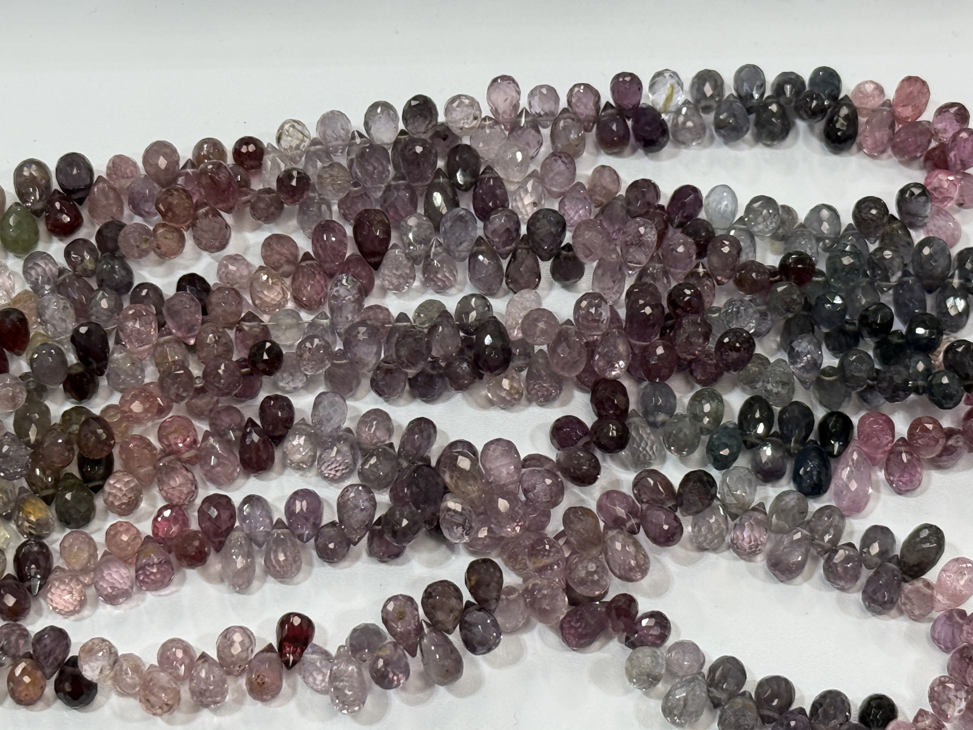 Multi Spinel Drops Faceted