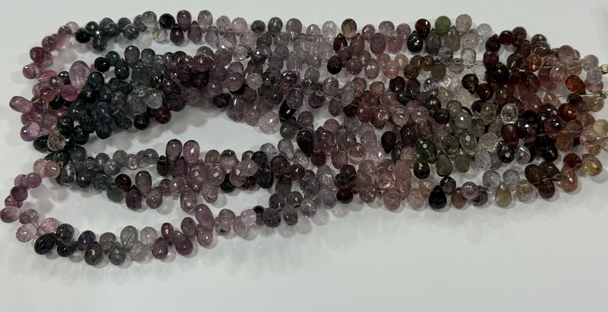 Multi Spinel Drops Faceted