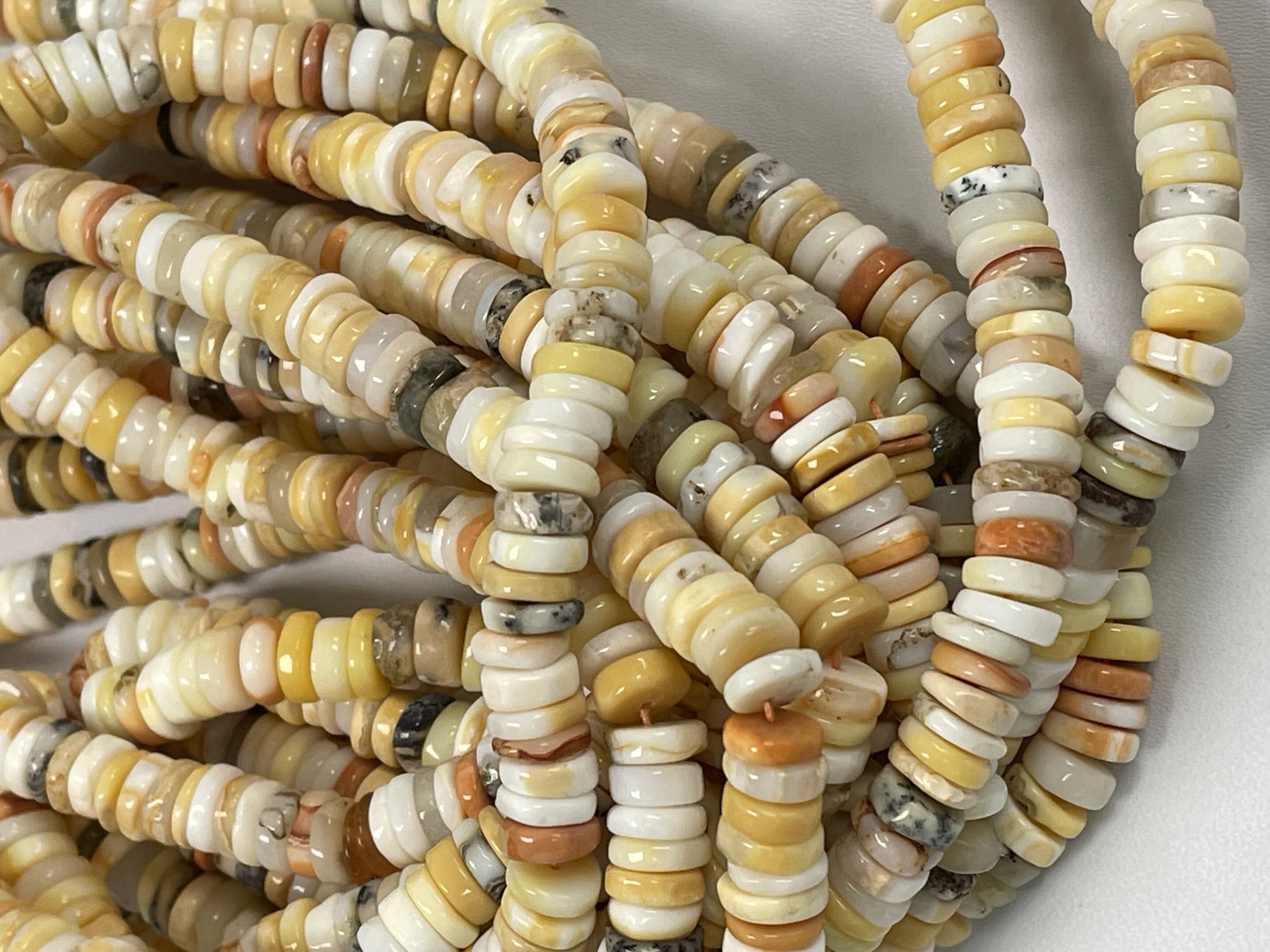 Shaded Yellow Opal Tire Smooth