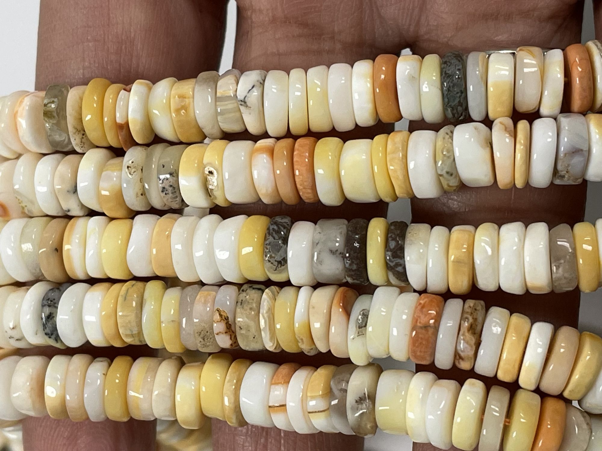 Shaded Yellow Opal Tire Smooth