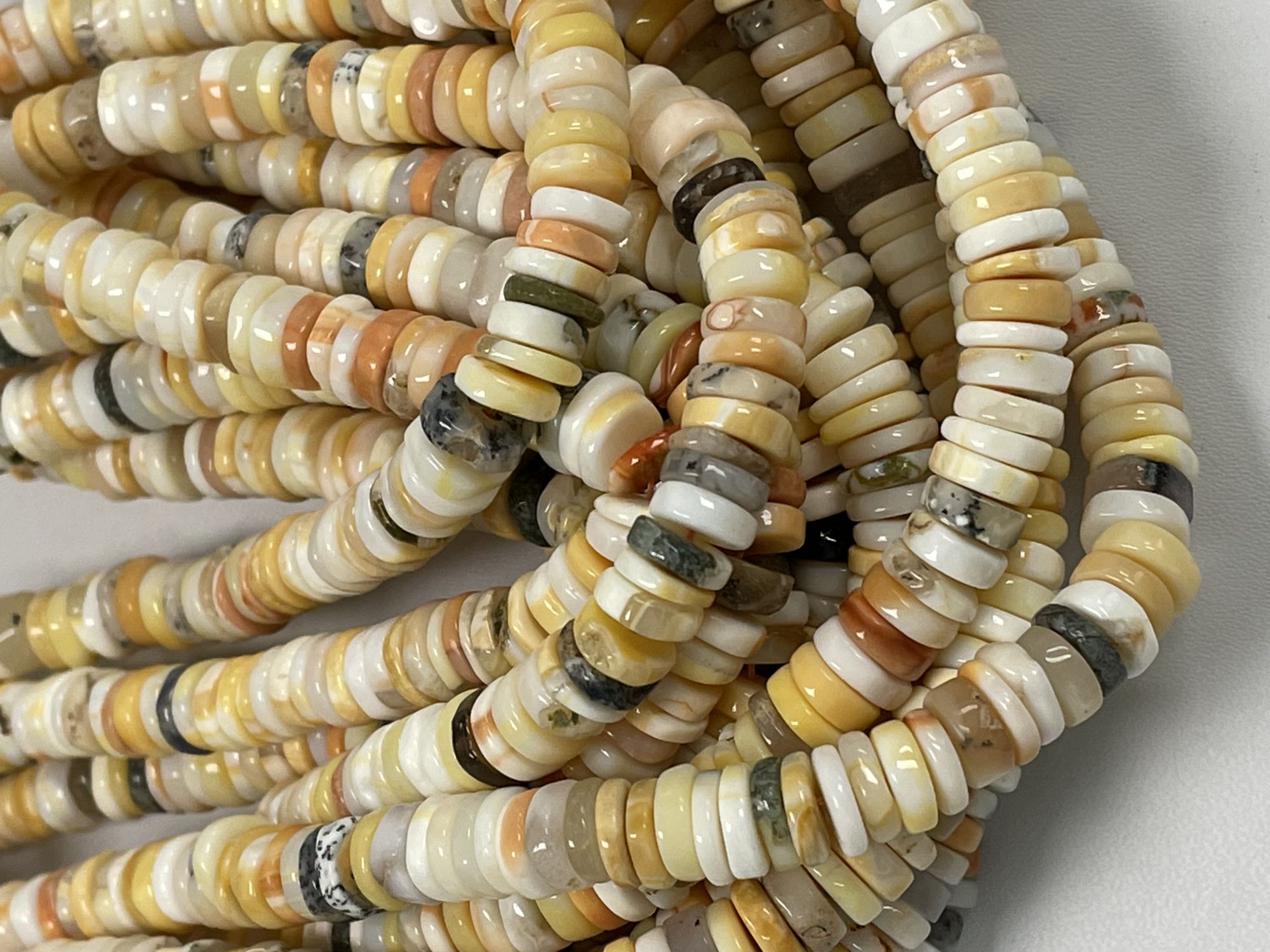 Shaded Yellow Opal Tire Smooth