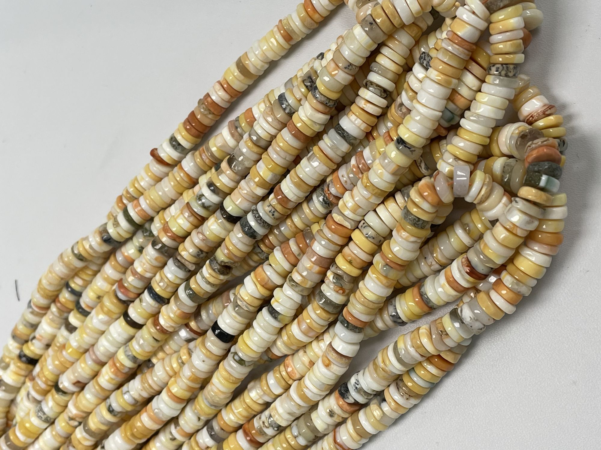 Shaded Yellow Opal Tire Smooth