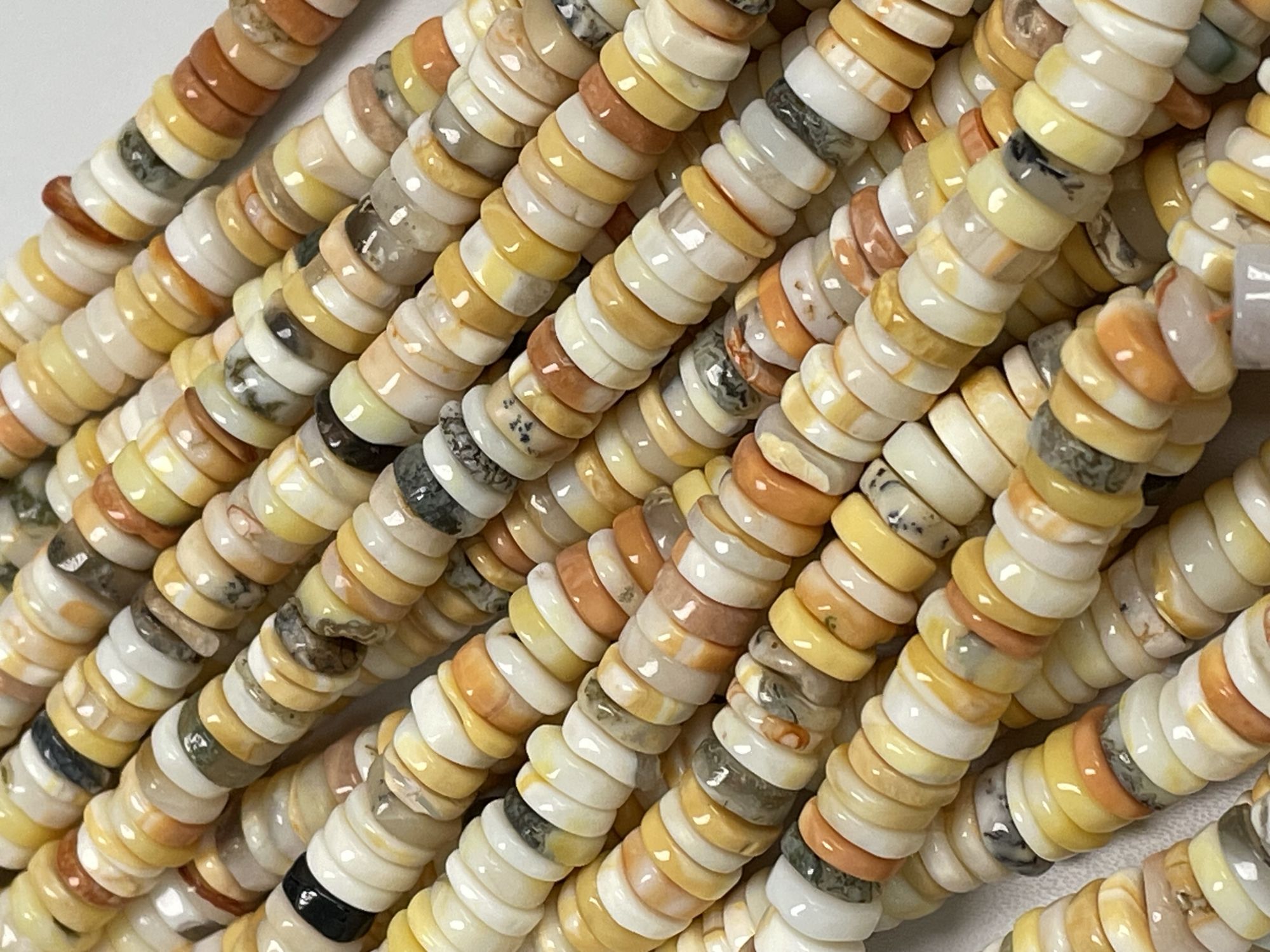 Shaded Yellow Opal Tire Smooth