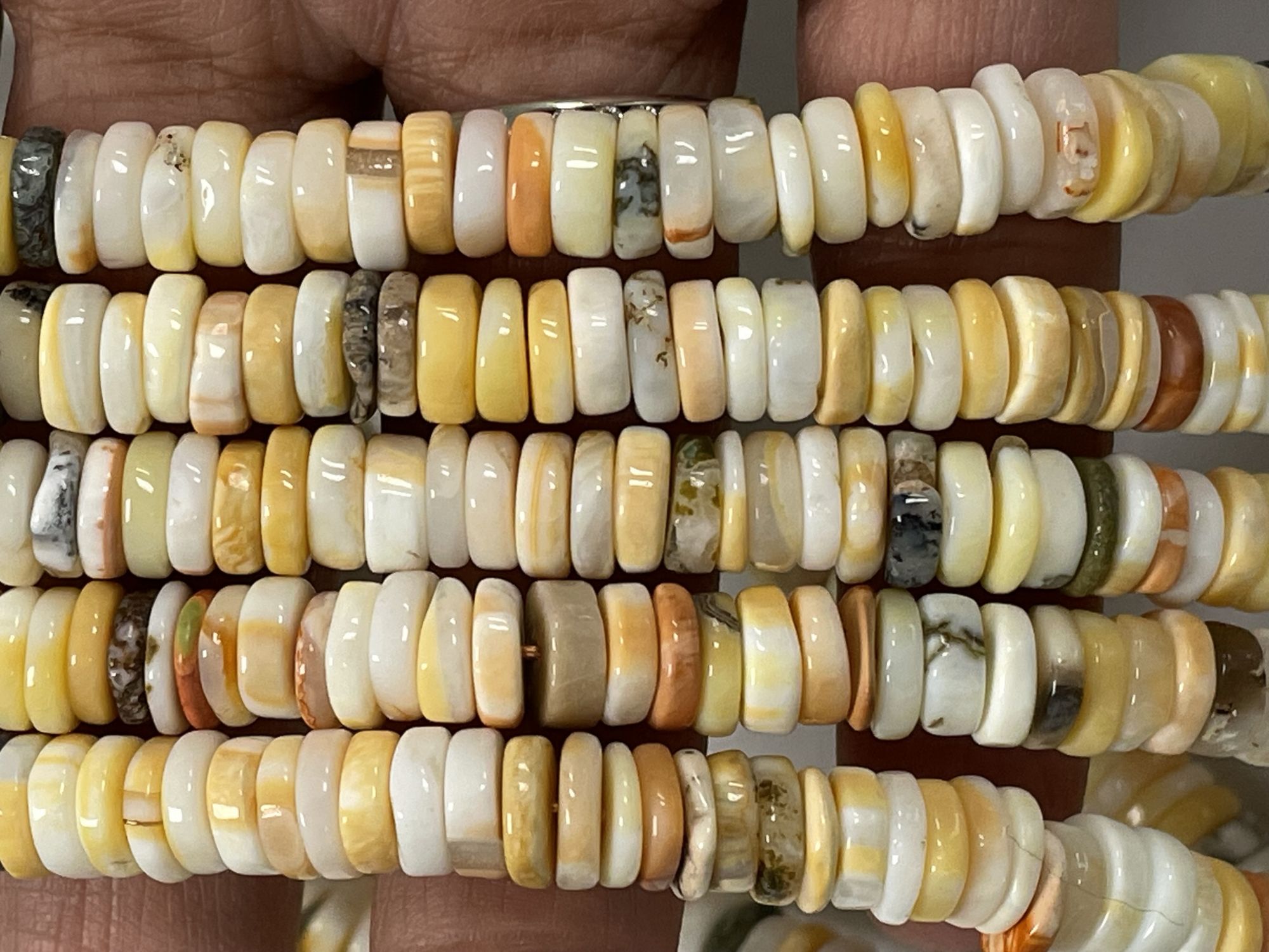 Shaded Yellow Opal Tire Smooth