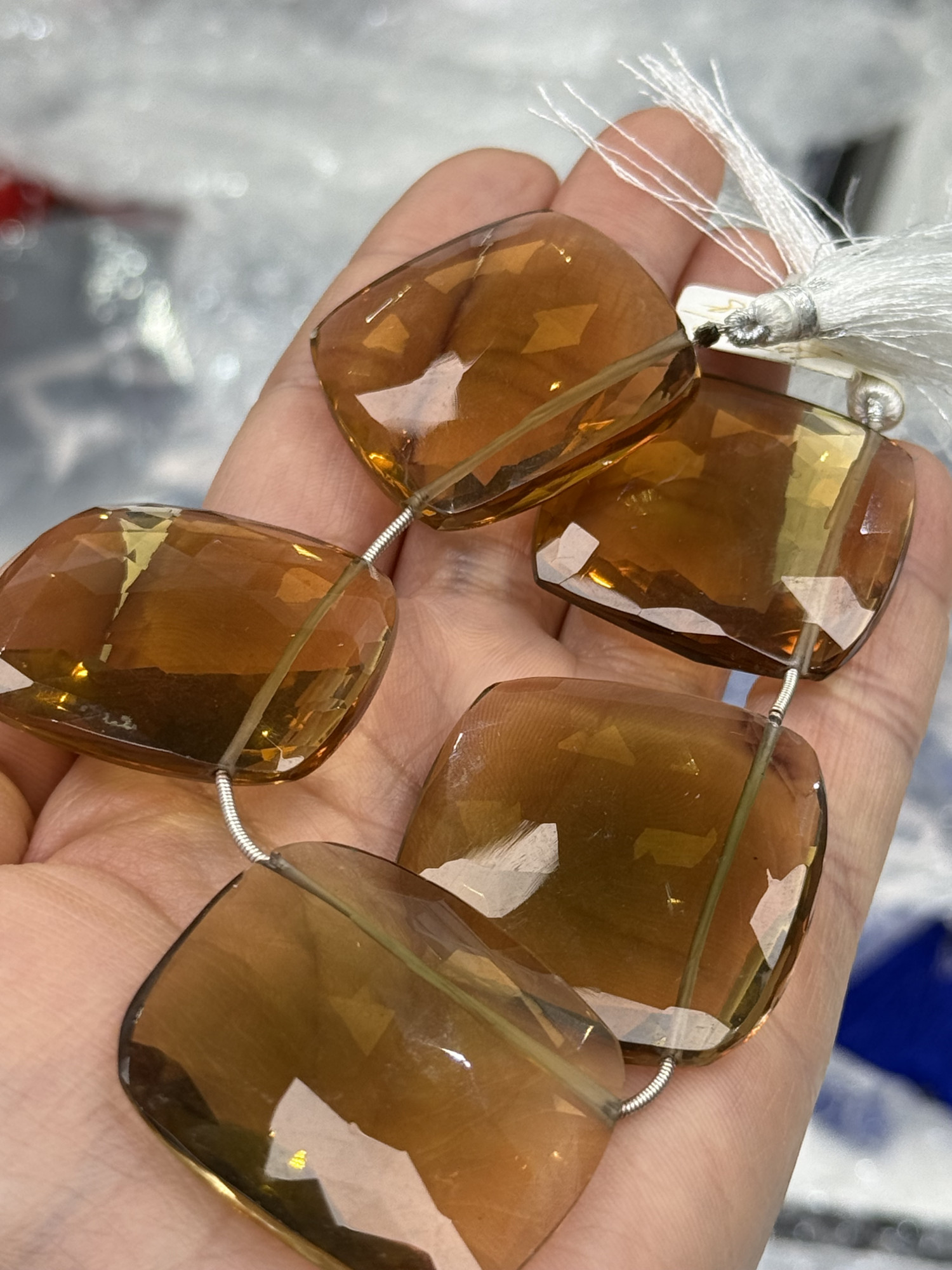 Hydro Quartz Cushion Faceted