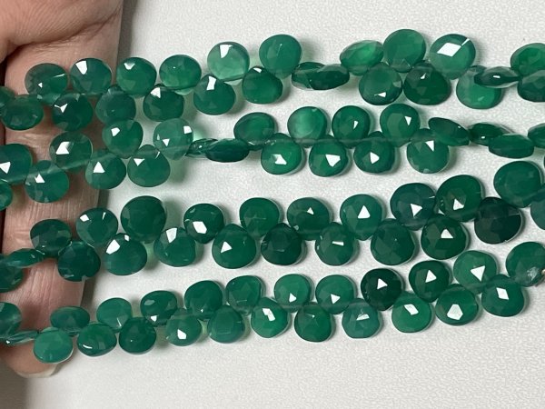 Green Onyx Heart Faceted