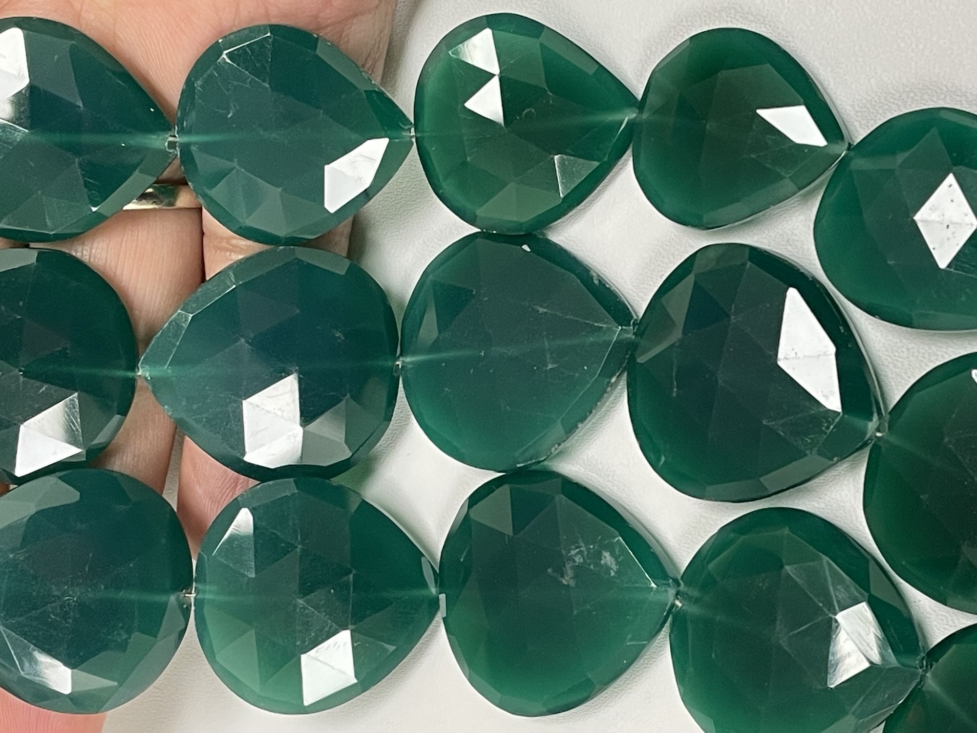 Green Onyx Heart Straight Drill Faceted