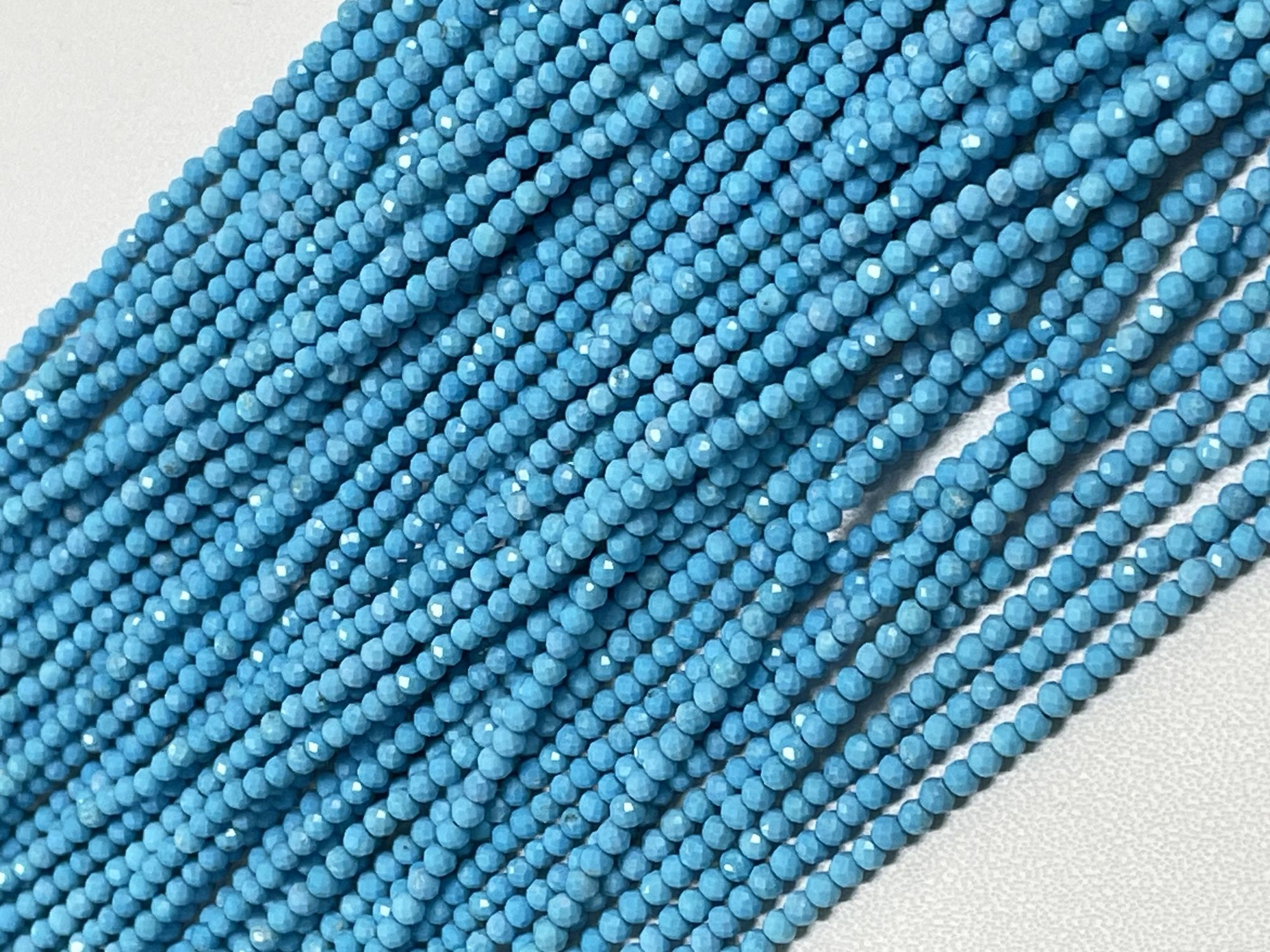 Howlite Rondelle Faceted