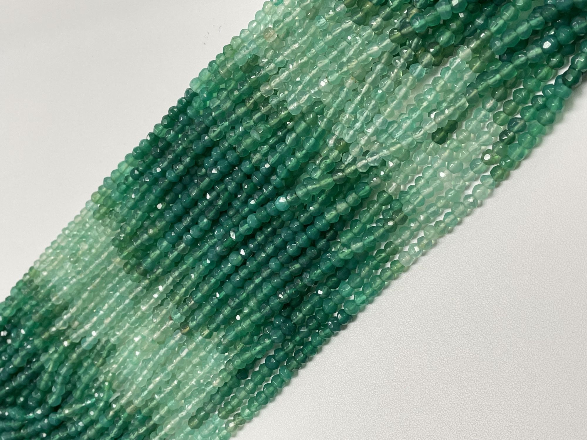 Shaded Green Onyx Rondelle Faceted