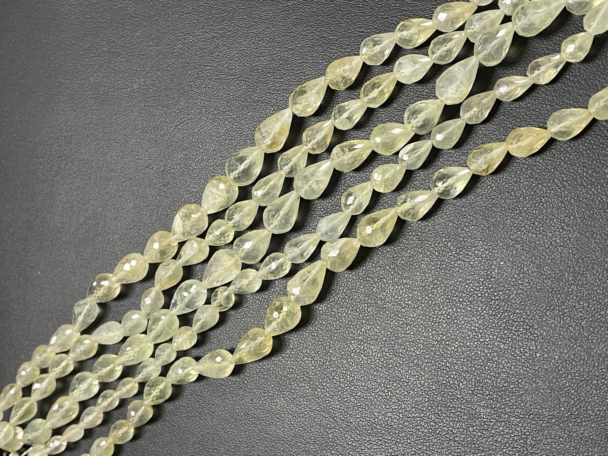 Prehnite Drop Straigt Drill Faceted