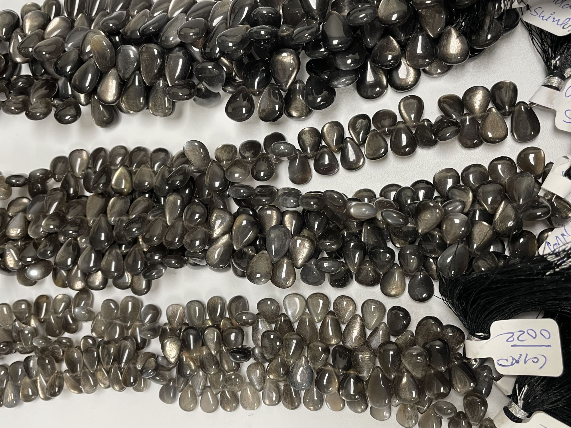 Moonstone Gold Shine Pear Smooth