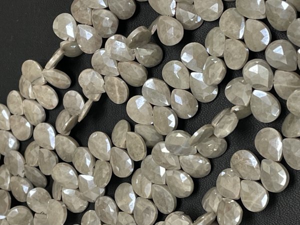 Beige Silverite Pear Faceted