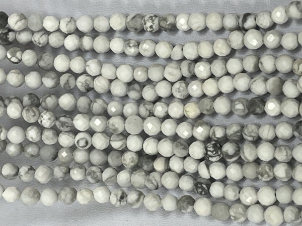 Grey White Opal Round Faceted