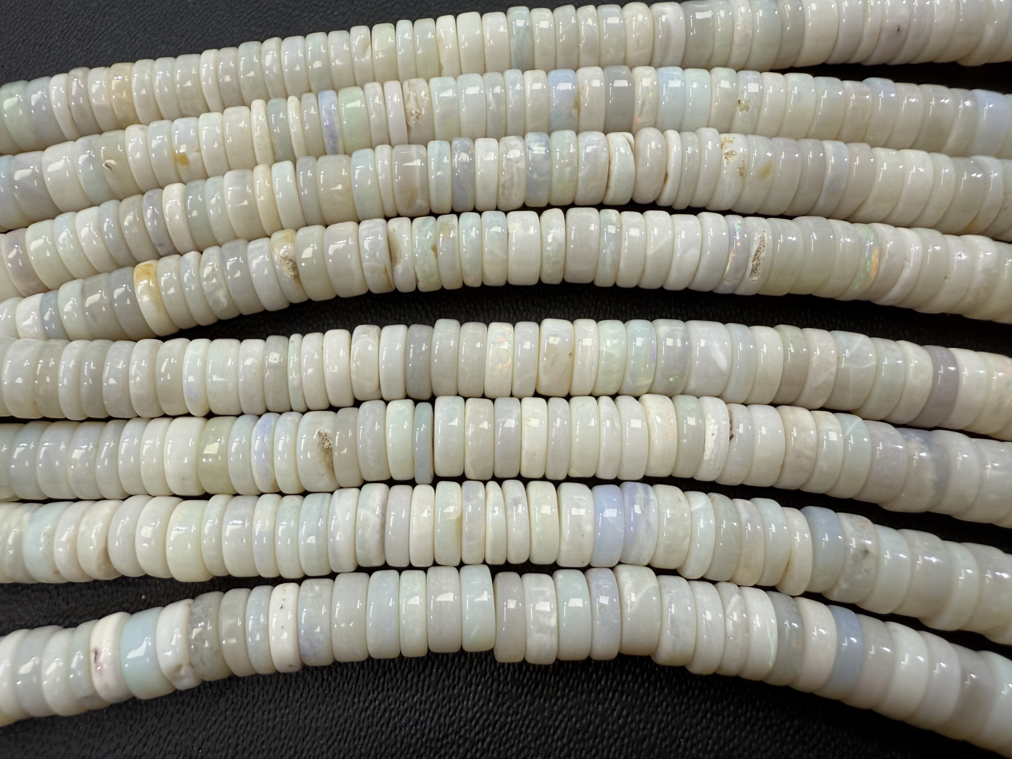 Natural Australian Opal Tire Smooth