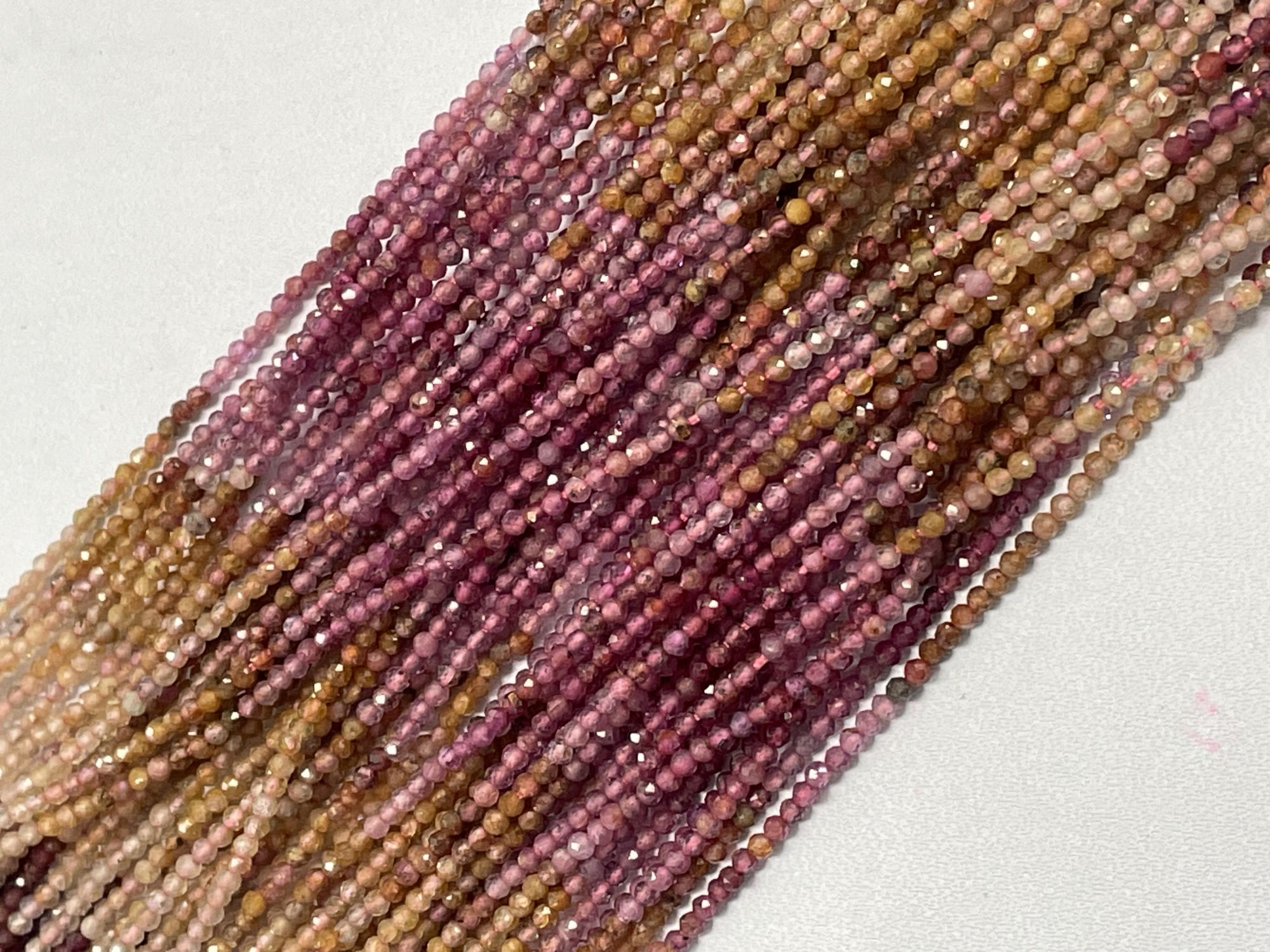 Tundru Sapphire Rondelle Faceted