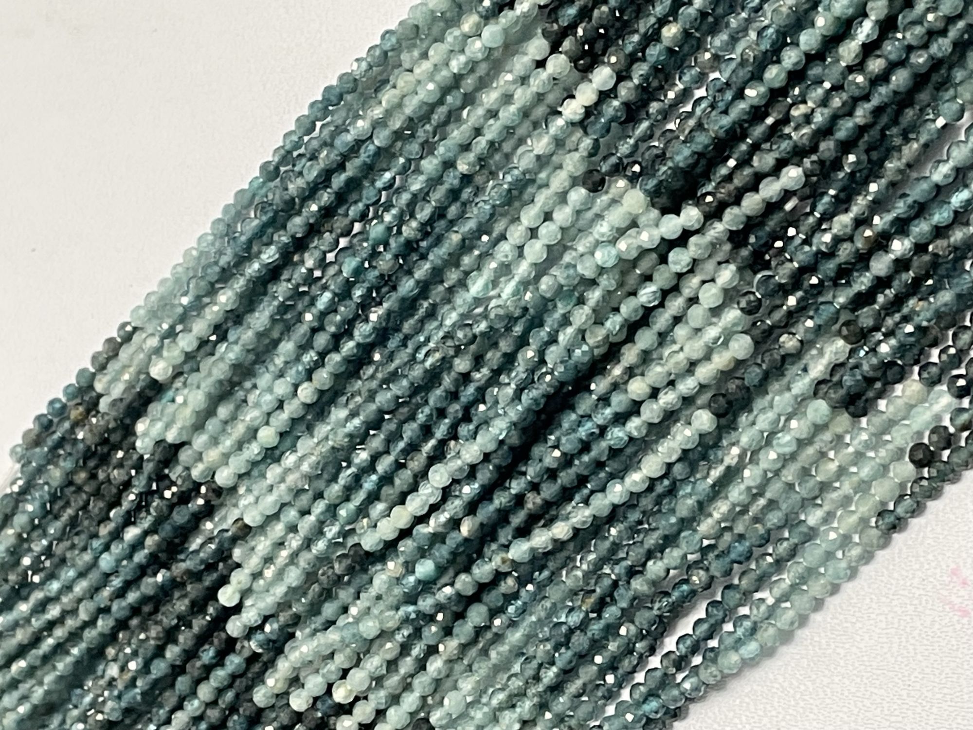 Shaded Blue sapphire Rondelle Faceted