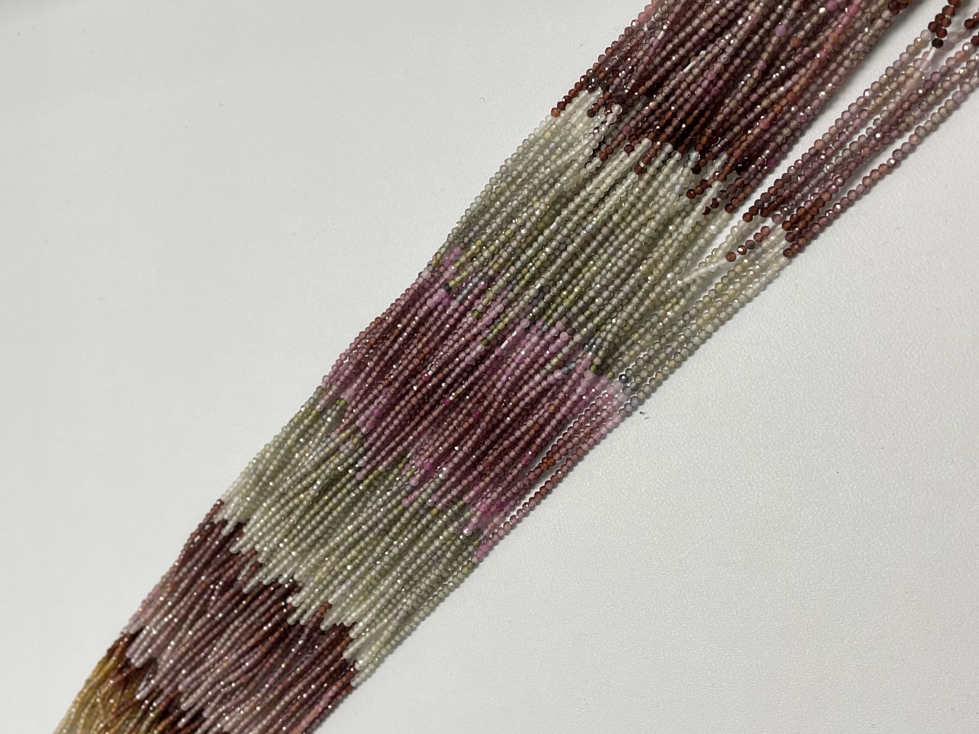 Tundru Sapphire Rondelle Faceted