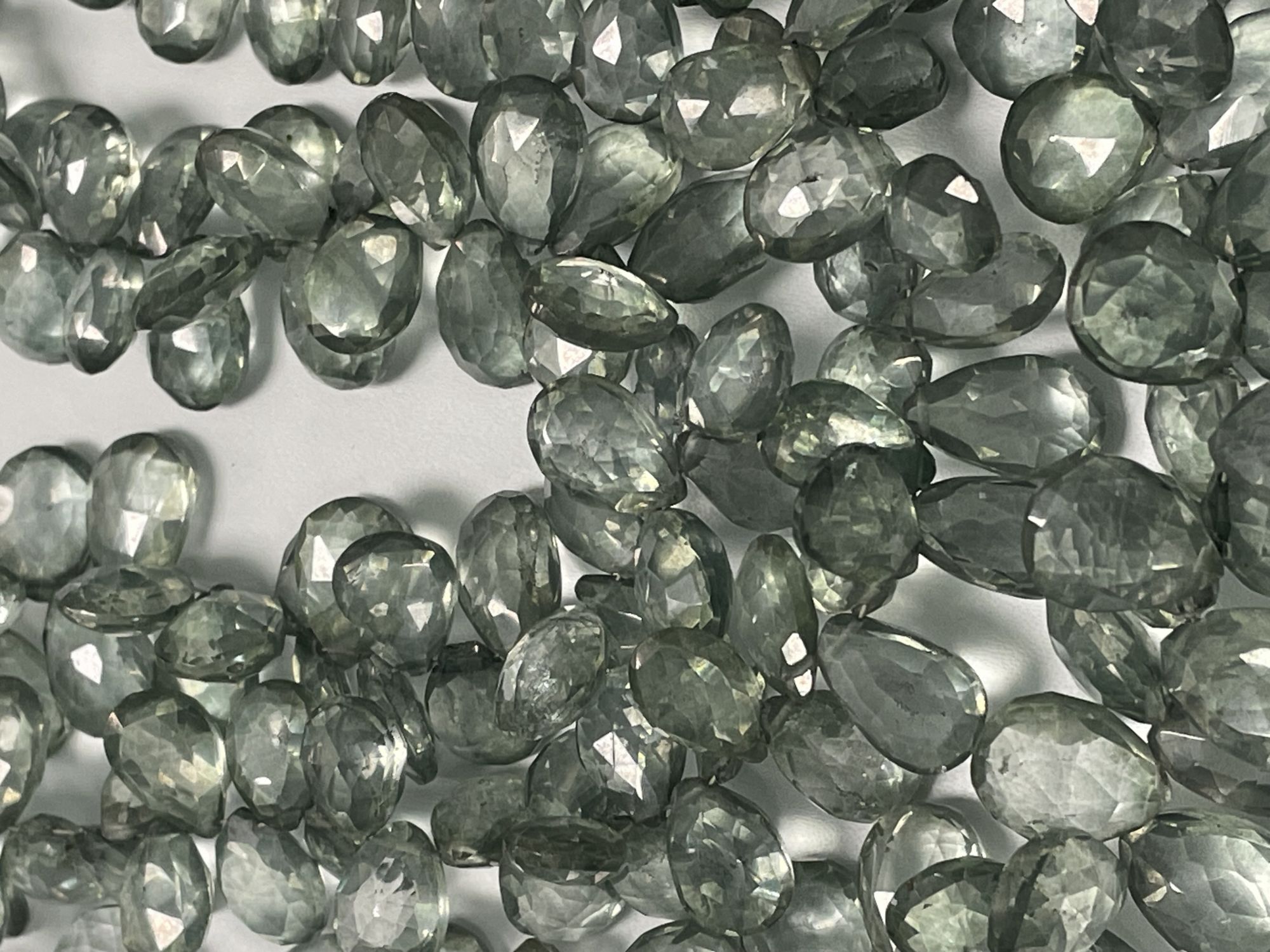 Green Mystic Quartz Pear Faceted