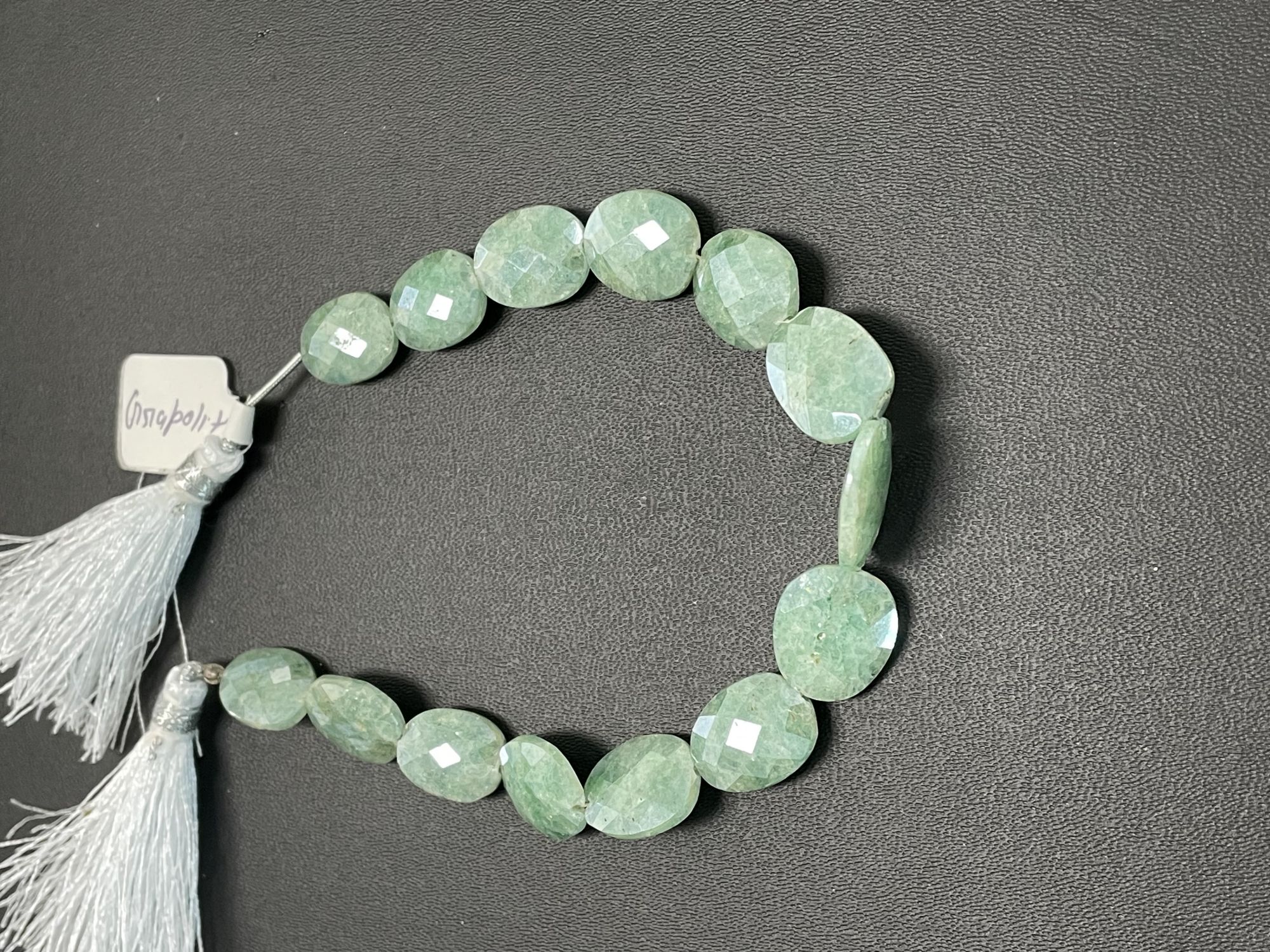 Grapolite Oval Faceted