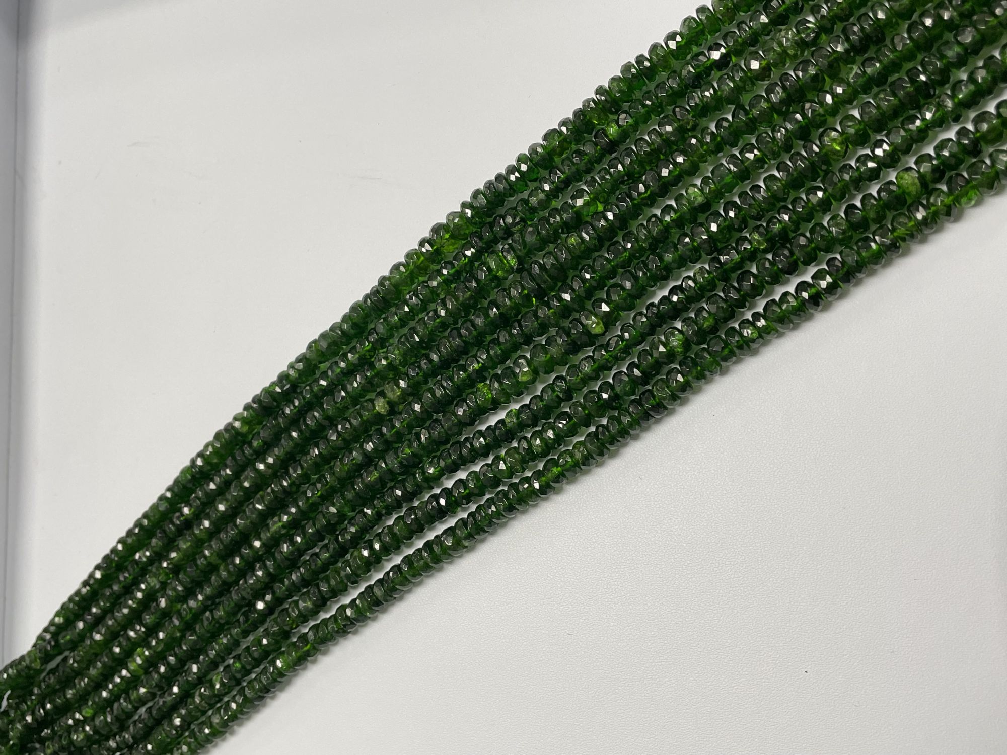 Chrome Diopside Rondelle Faceted
