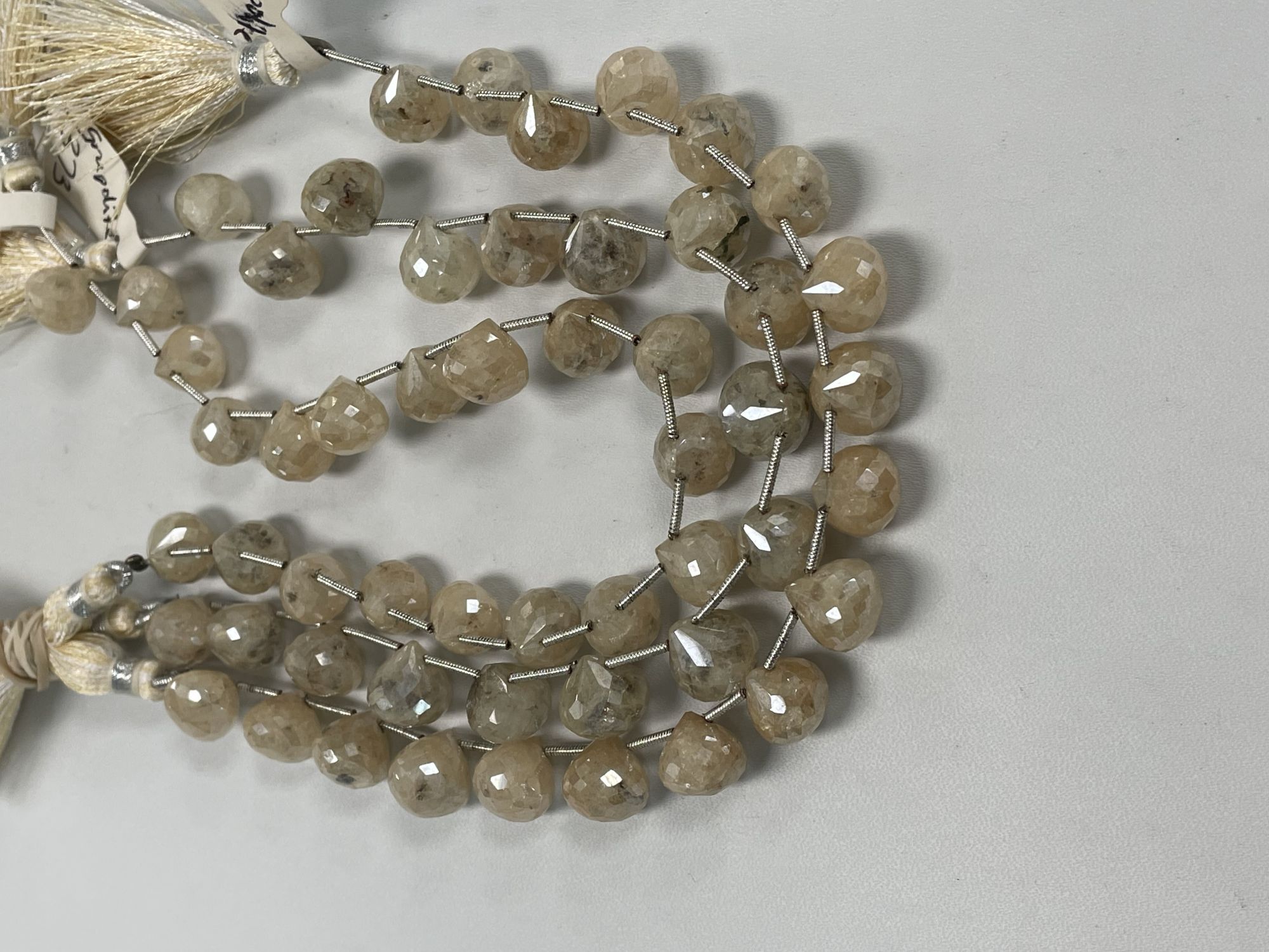 Coated Grapolite Onion Faceted