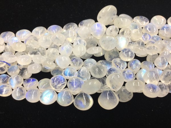 Moonstone Hearts Smooth