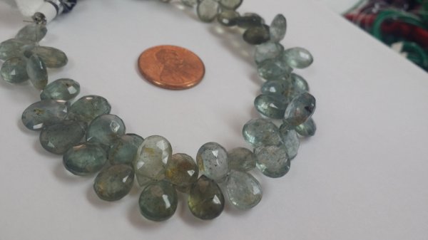 Moss Aquamarine Pears Faceted