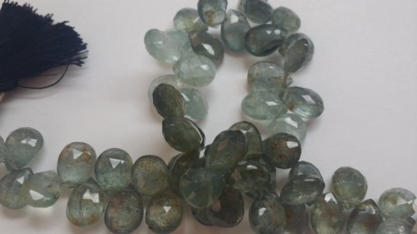Moss Aquamarine Pears Faceted