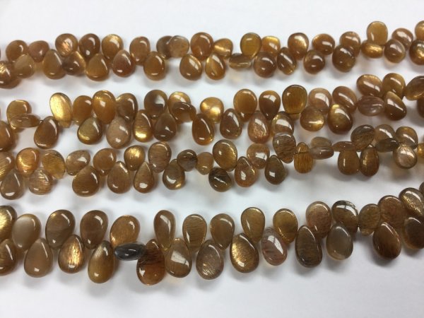 Moss Moonstone Pears Smooth