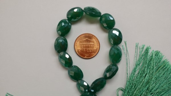 Mystic Green Onyx Oval Straight Drill