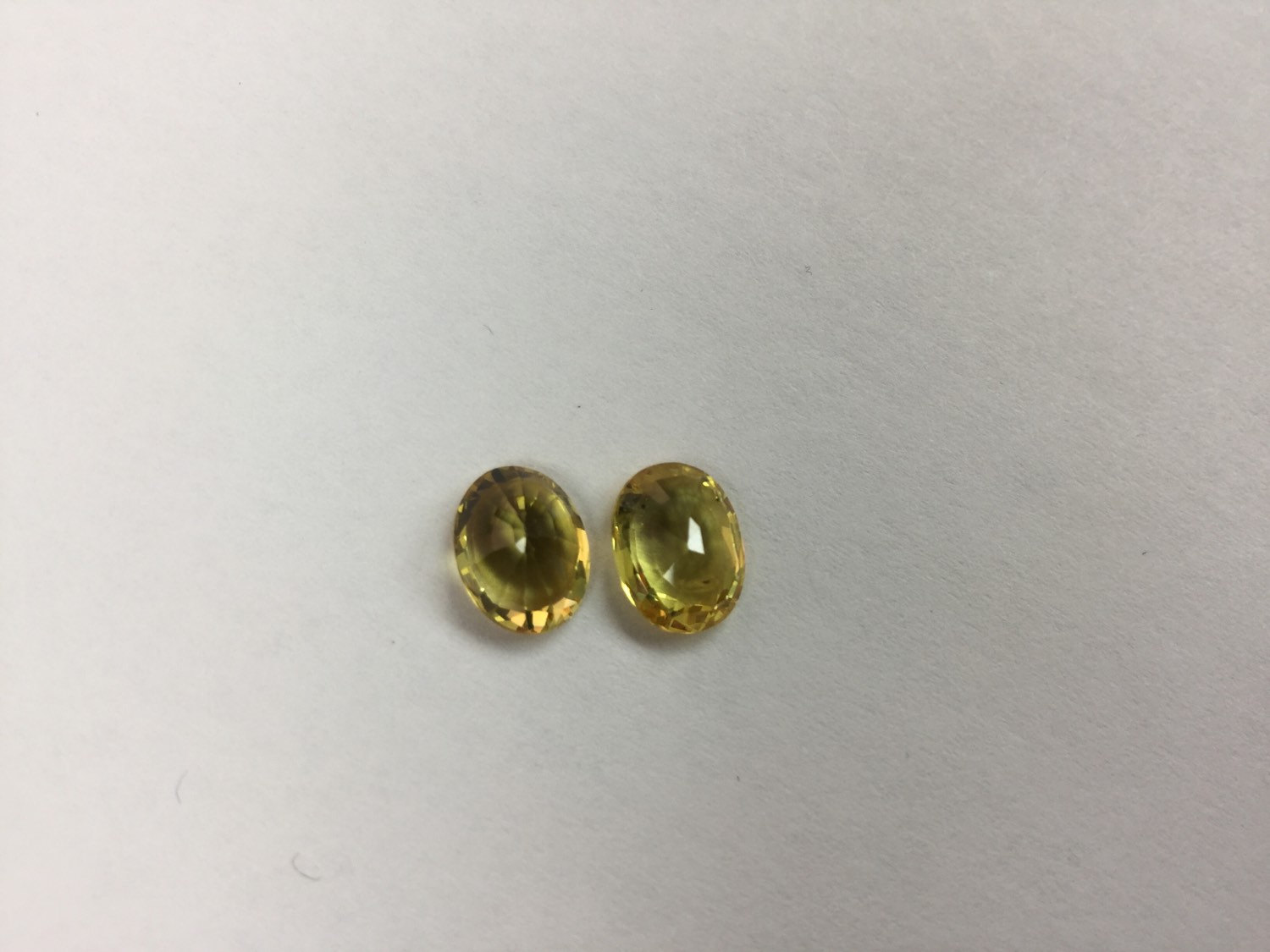 Natural Cetrine Sapphire Ovals Faceted