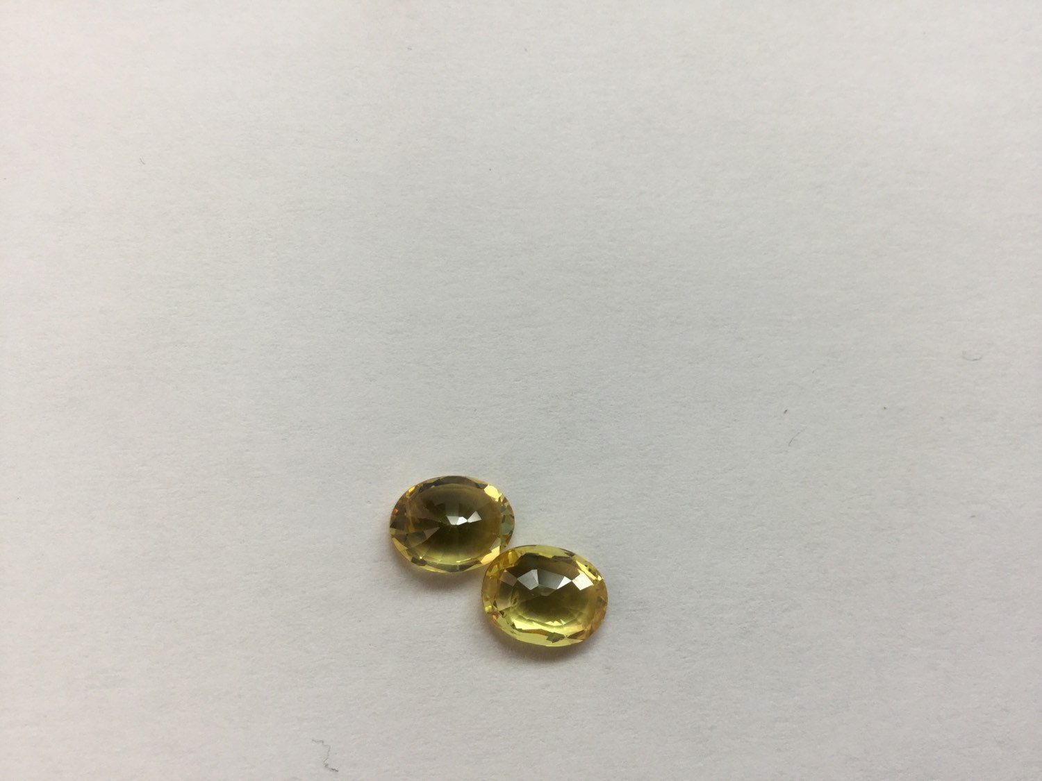 Natural Cetrine Sapphire Ovals Faceted