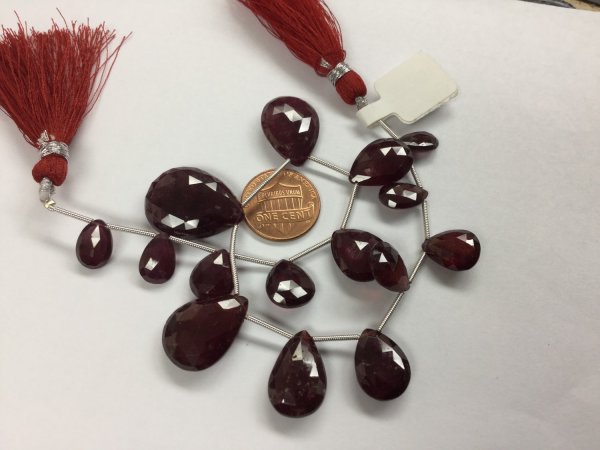 Natural Garnet Pears Faceted