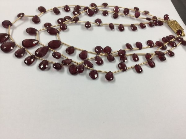 RUBY Pears Faceted SET GF