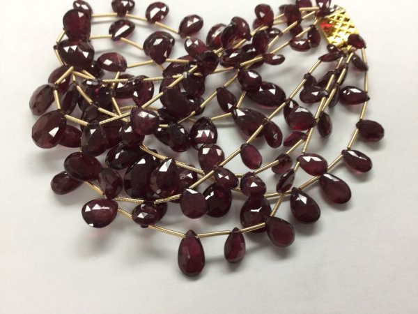 RUBY Pears Faceted SET GF