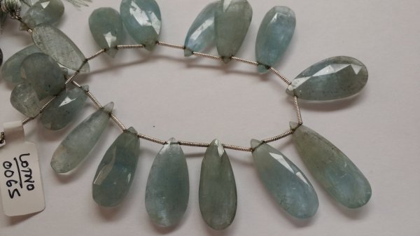 Natural Moss Aquamarine Pears Faceted