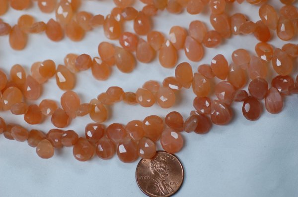 Peach Moonstone Pear