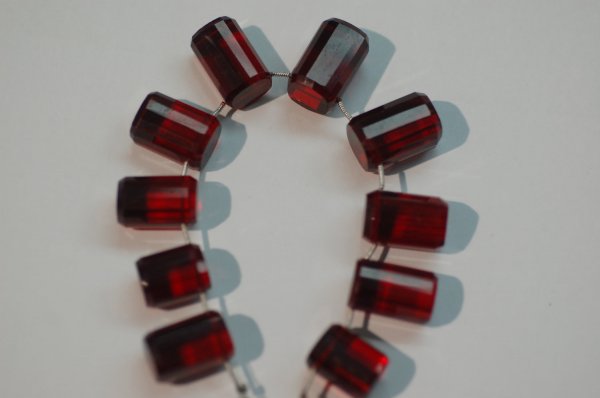 Red Hydro Barell Beads Faceted