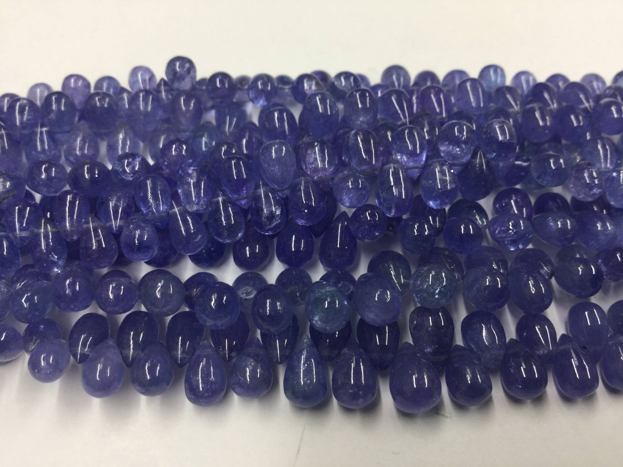 Tanzanite Drops Smooth