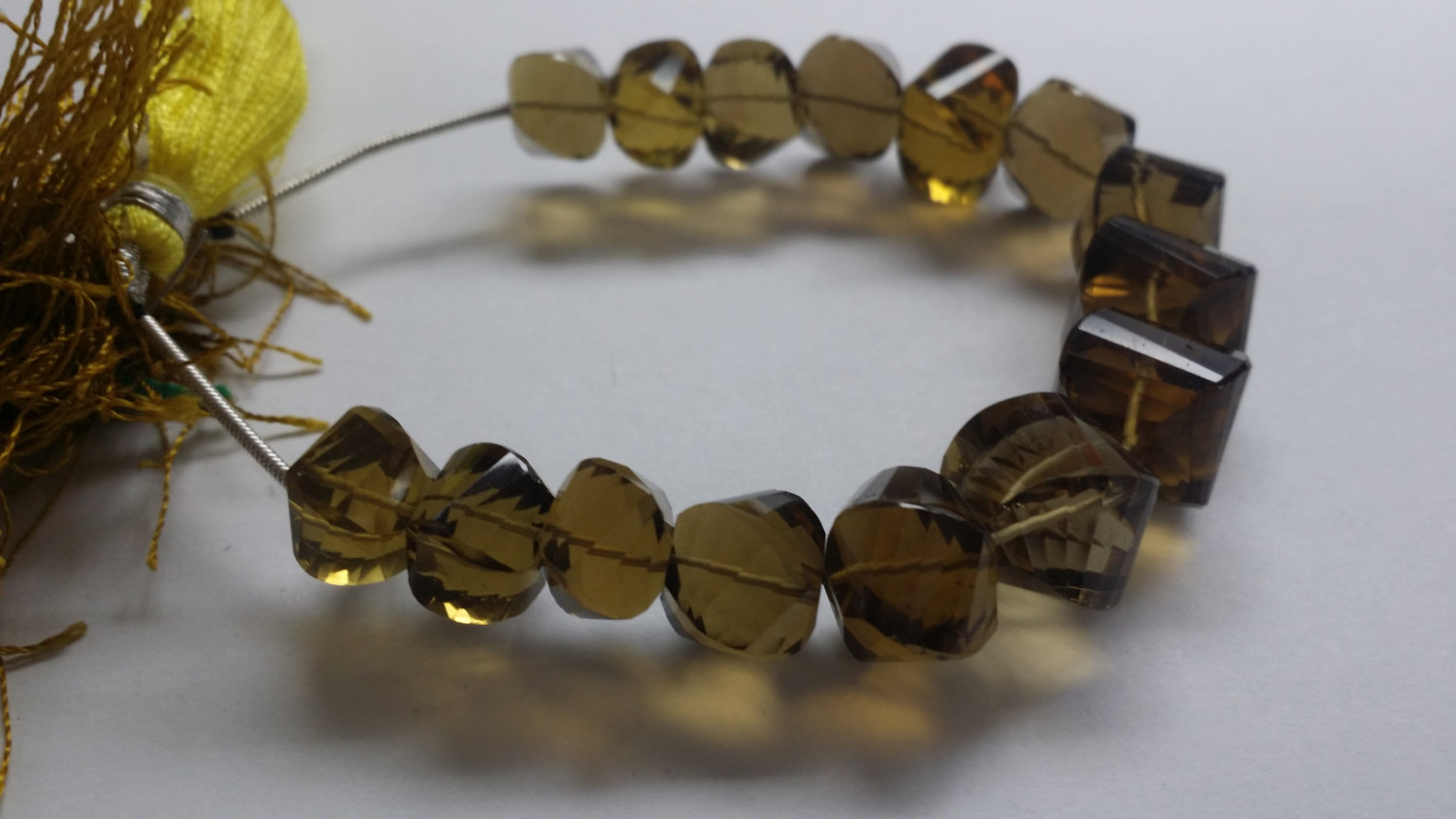 Twisted Drops Faceted