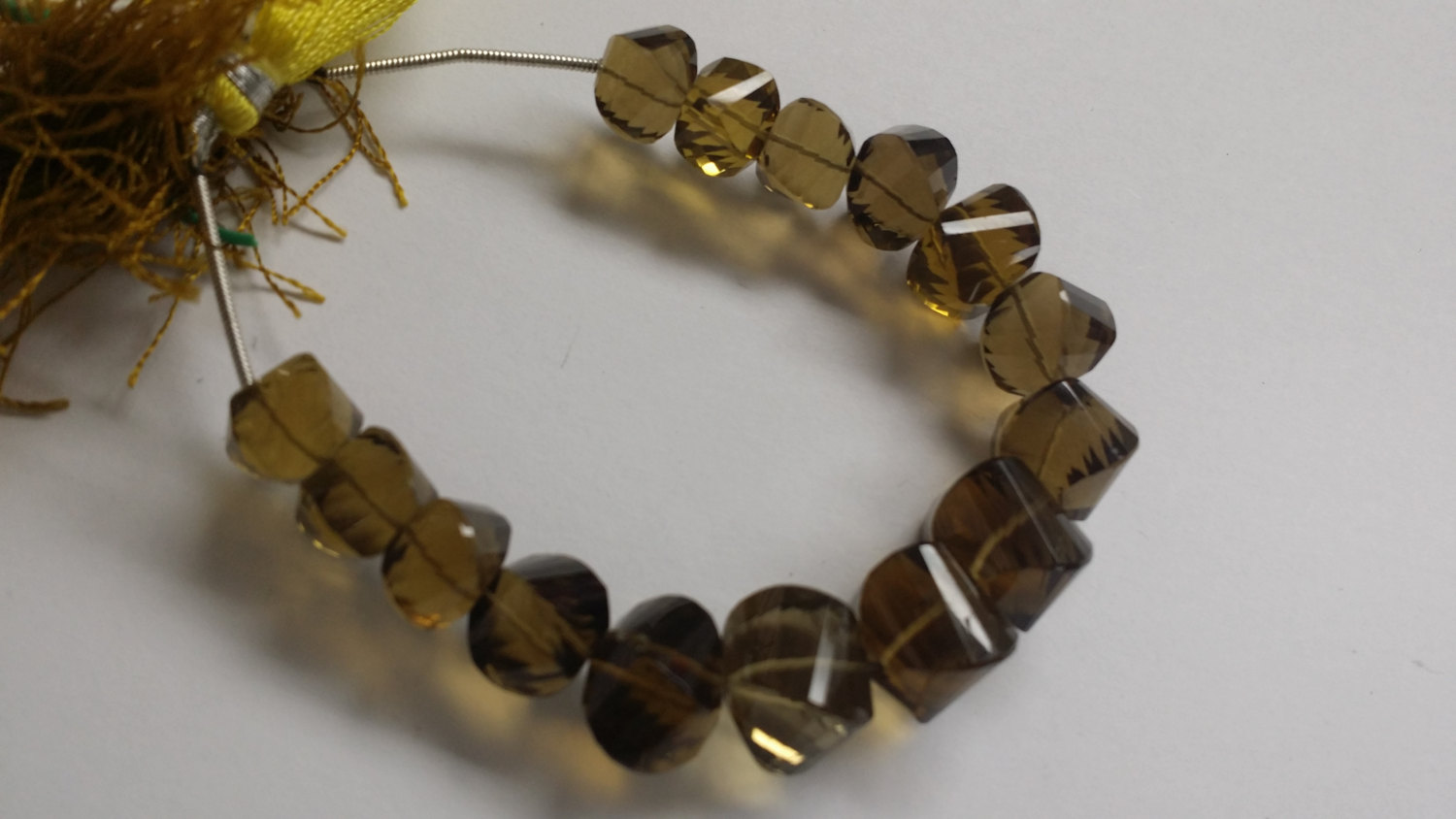 Twisted Drops Faceted